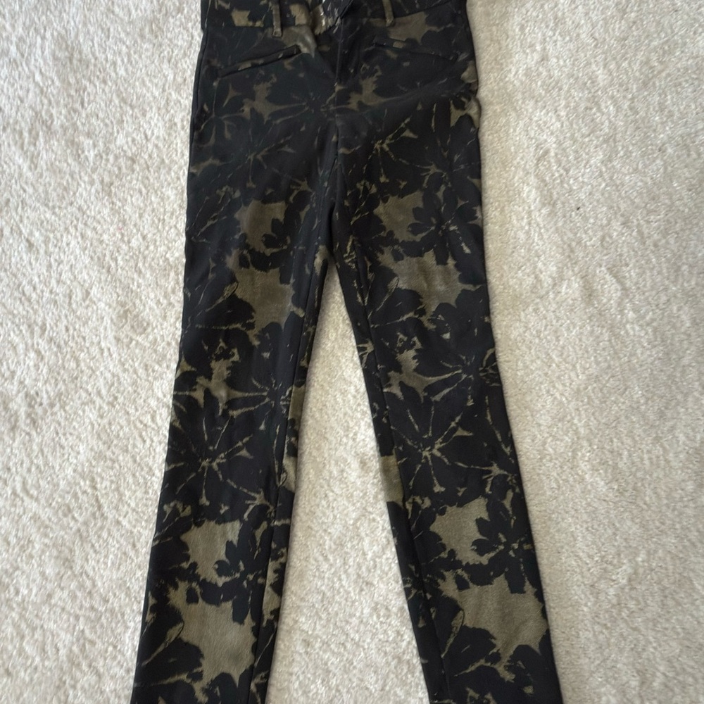GAP Black and Tan Floral Skinny Pants